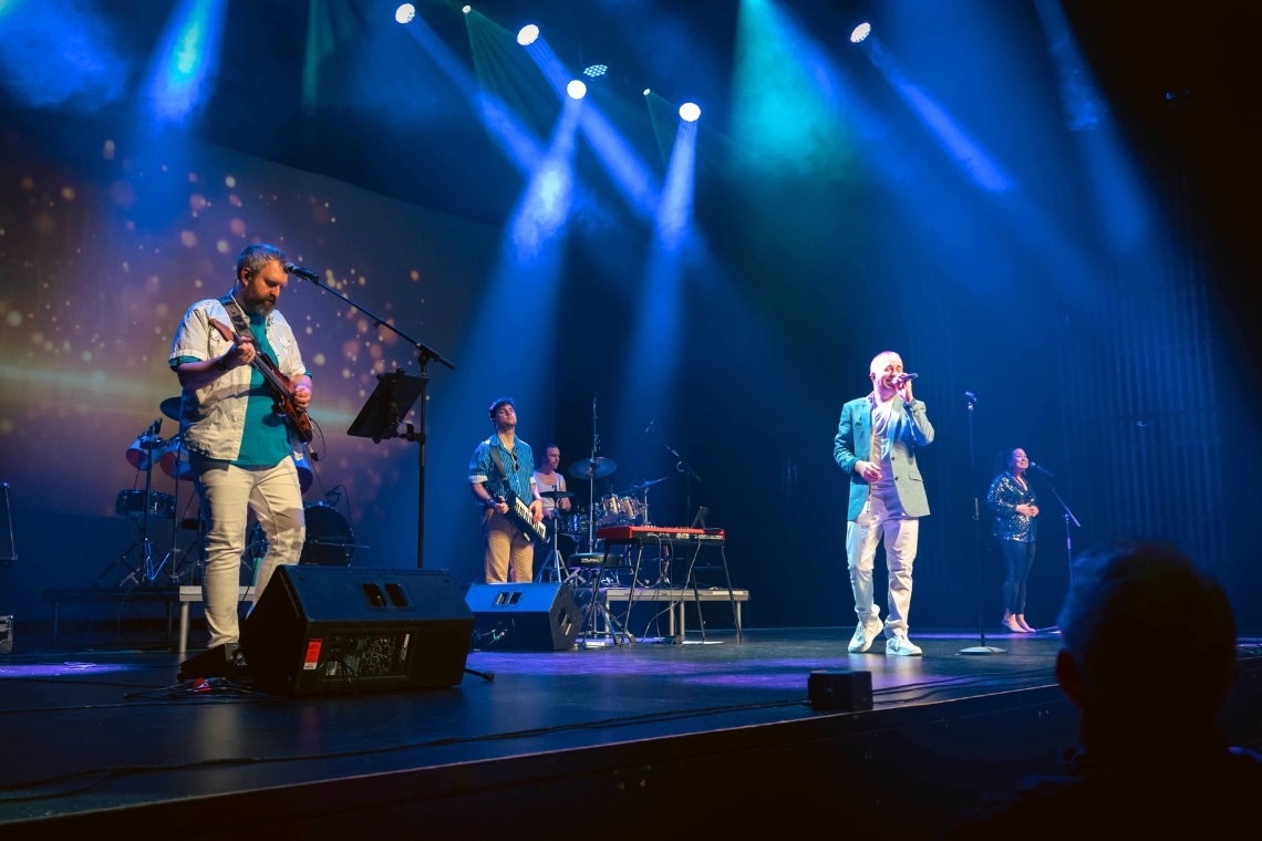 Phil Collins Tribute (1140 x 760 px).jpg